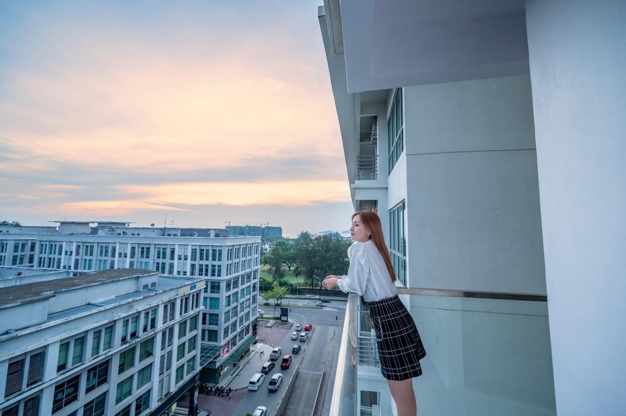 Ritz Residence @ Imago Loft B 7Th Floor Kota Kinabalu Luaran gambar