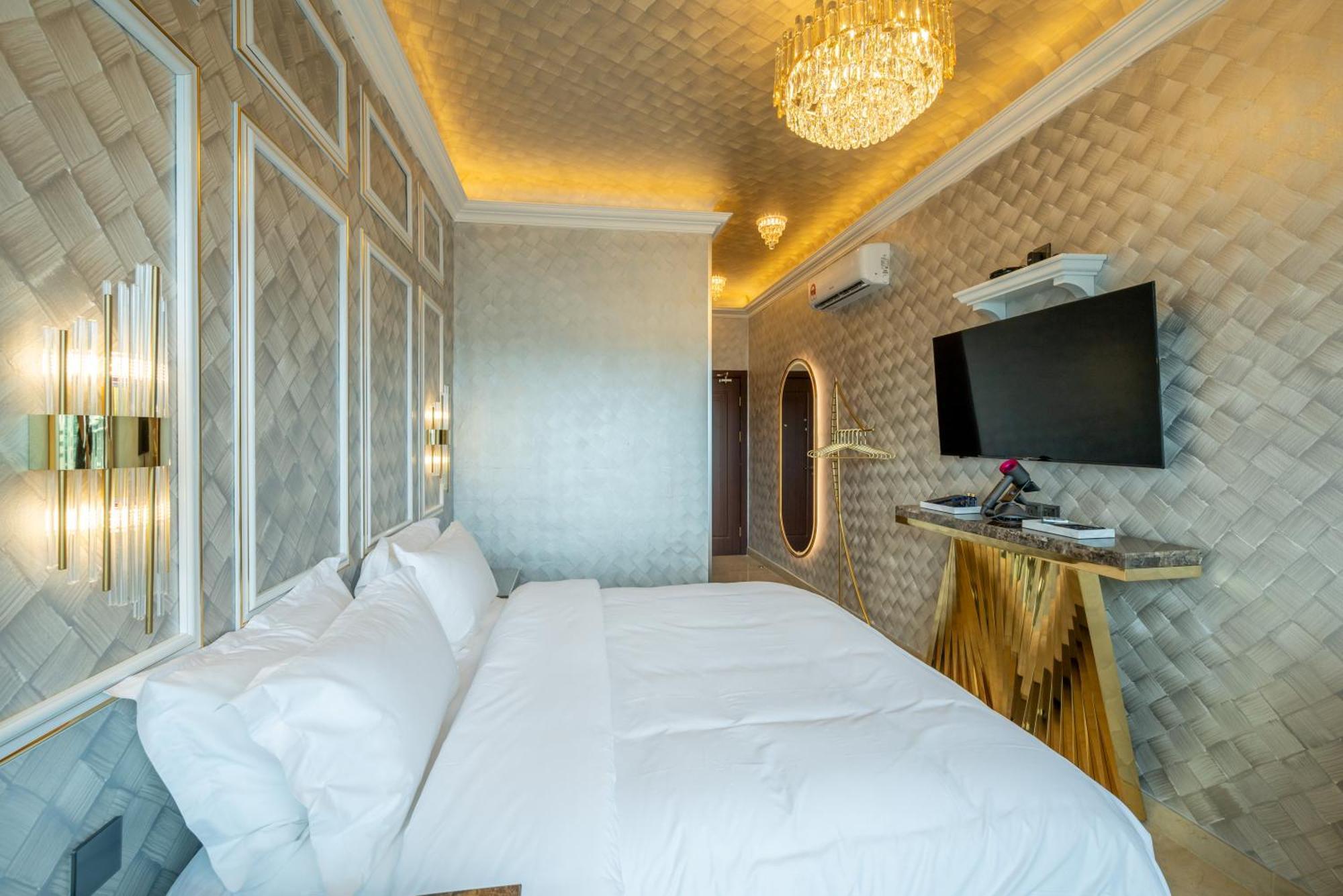 Ritz Residence @ Imago Loft B 7Th Floor Kota Kinabalu Luaran gambar